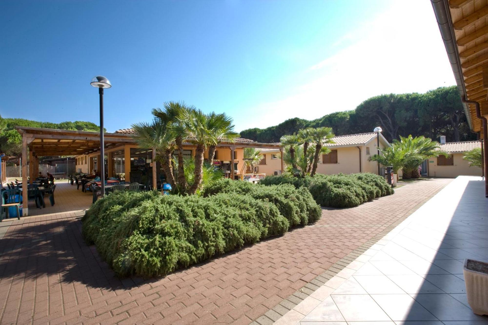 Golfo di Maremma Village Albinia Esterno foto